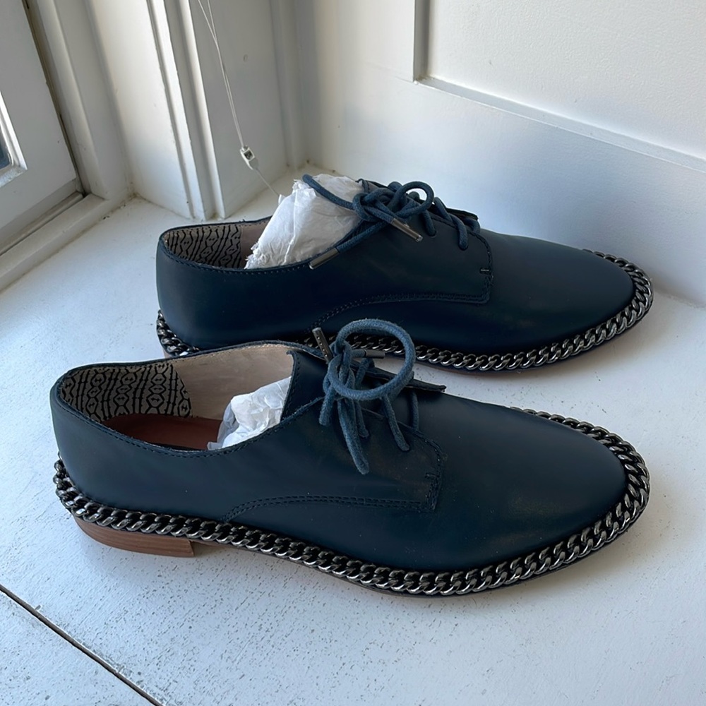 Matt Brendon Beautiful navy oxfords, chain link detail. Hand crafted in NYC